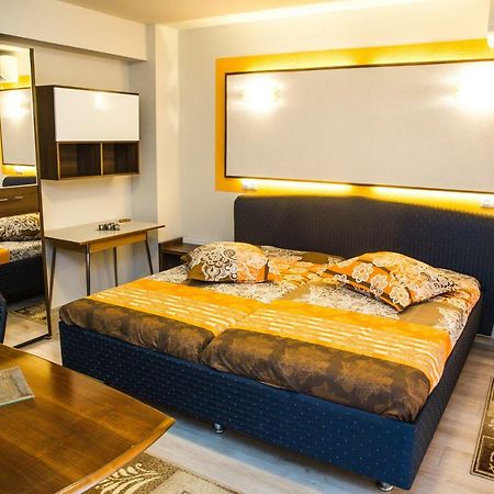 Apartament Calea Bucuresti ピテシュティ エクステリア 写真